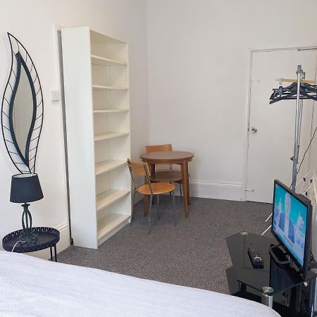 Elphinstone Homeshare Portsmouth Exteriör bild